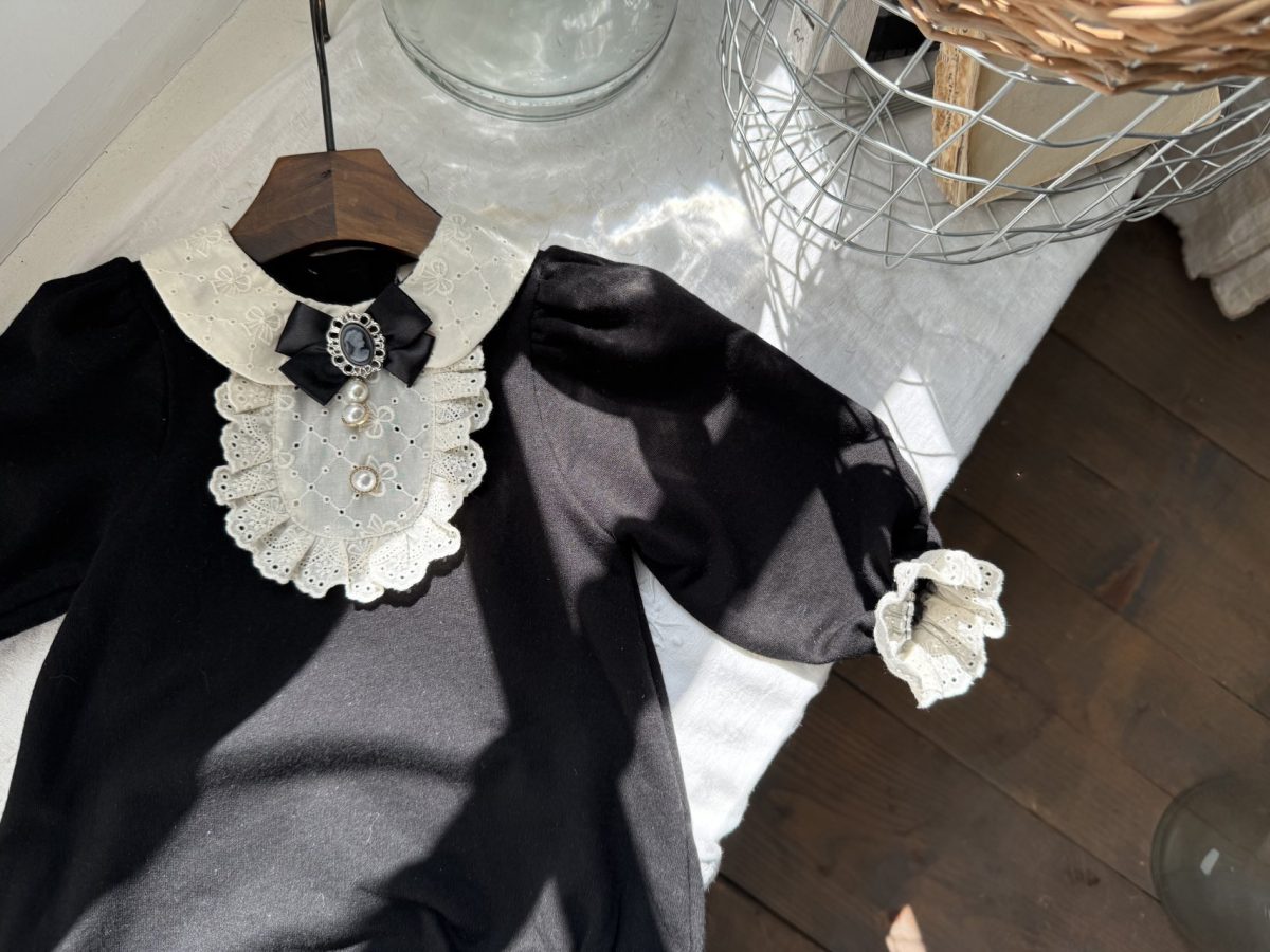 Anna Suit (with Corsage) - Image 7